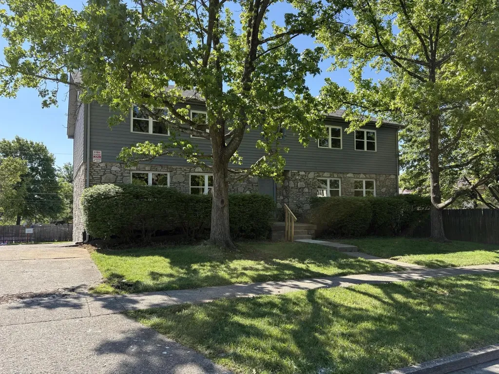 2828 Yellowstone Parkway Lexington KY 40517