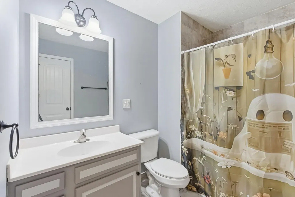 1025 Lanas Lane Lawrenceburg KY 40342