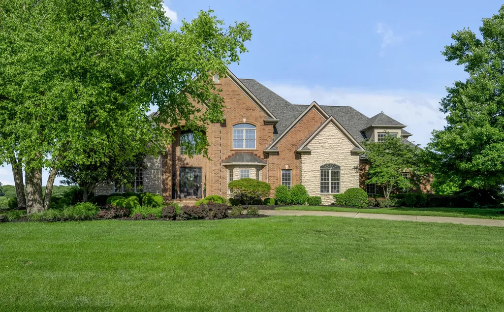 302 Eagle Drive Nicholasville KY 40356