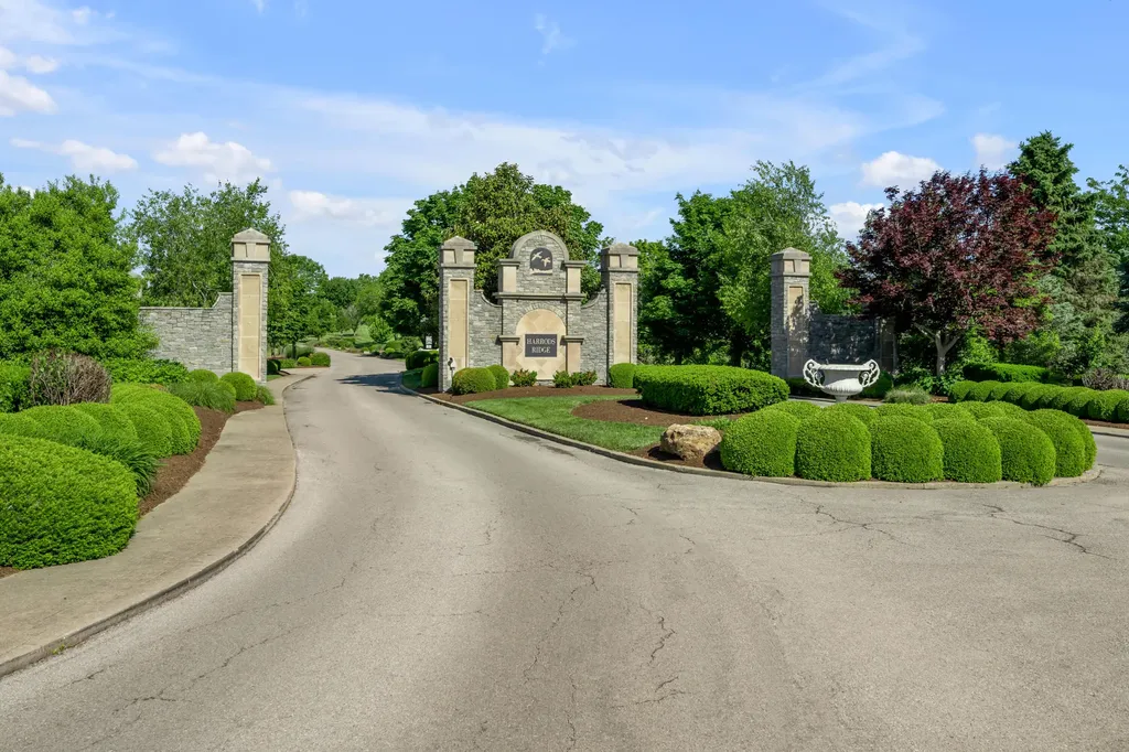 302 Eagle Drive Nicholasville KY 40356