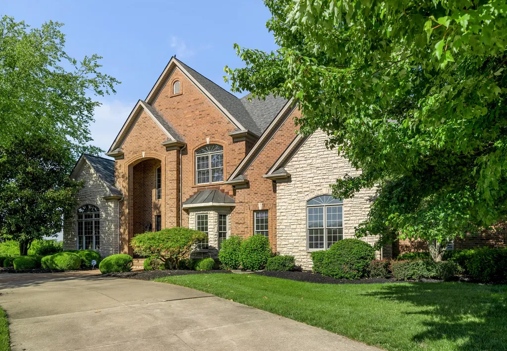 302 Eagle Drive Nicholasville KY 40356