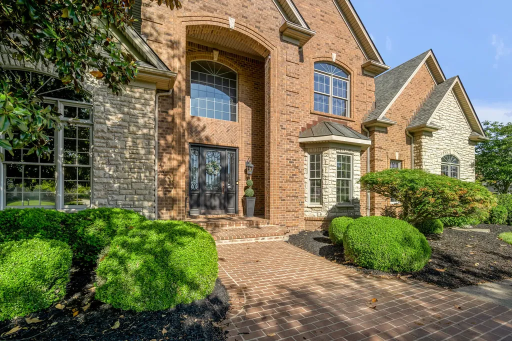 302 Eagle Drive Nicholasville KY 40356