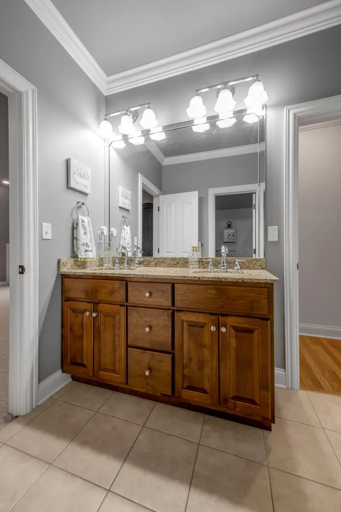 302 Eagle Drive Nicholasville KY 40356