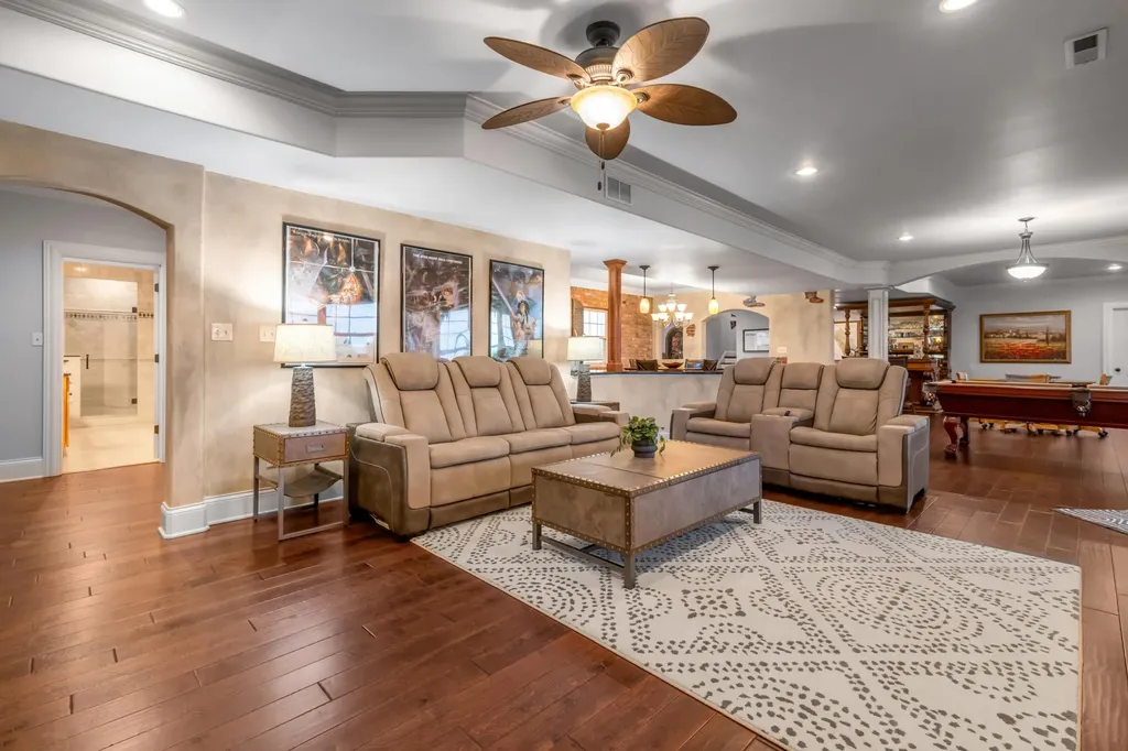 302 Eagle Drive Nicholasville KY 40356