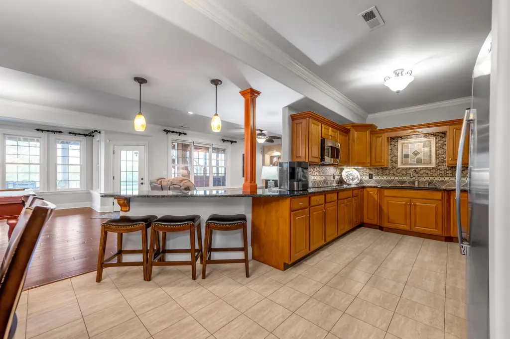 302 Eagle Drive Nicholasville KY 40356