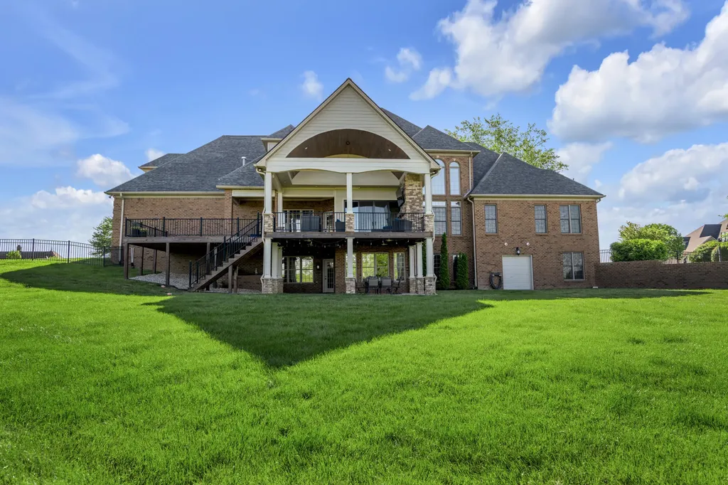 302 Eagle Drive Nicholasville KY 40356