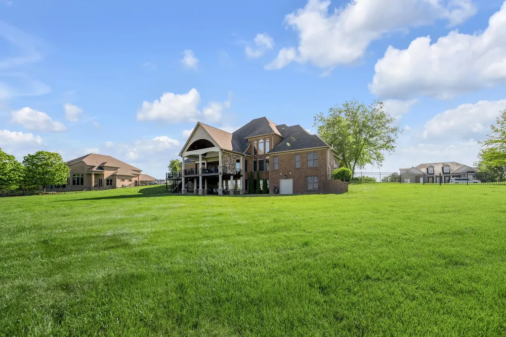 302 Eagle Drive Nicholasville KY 40356
