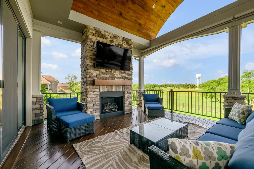 302 Eagle Drive Nicholasville KY 40356