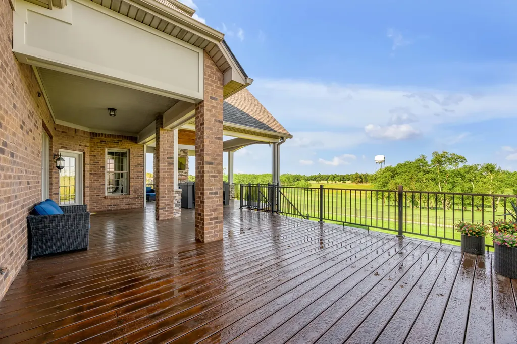 302 Eagle Drive Nicholasville KY 40356