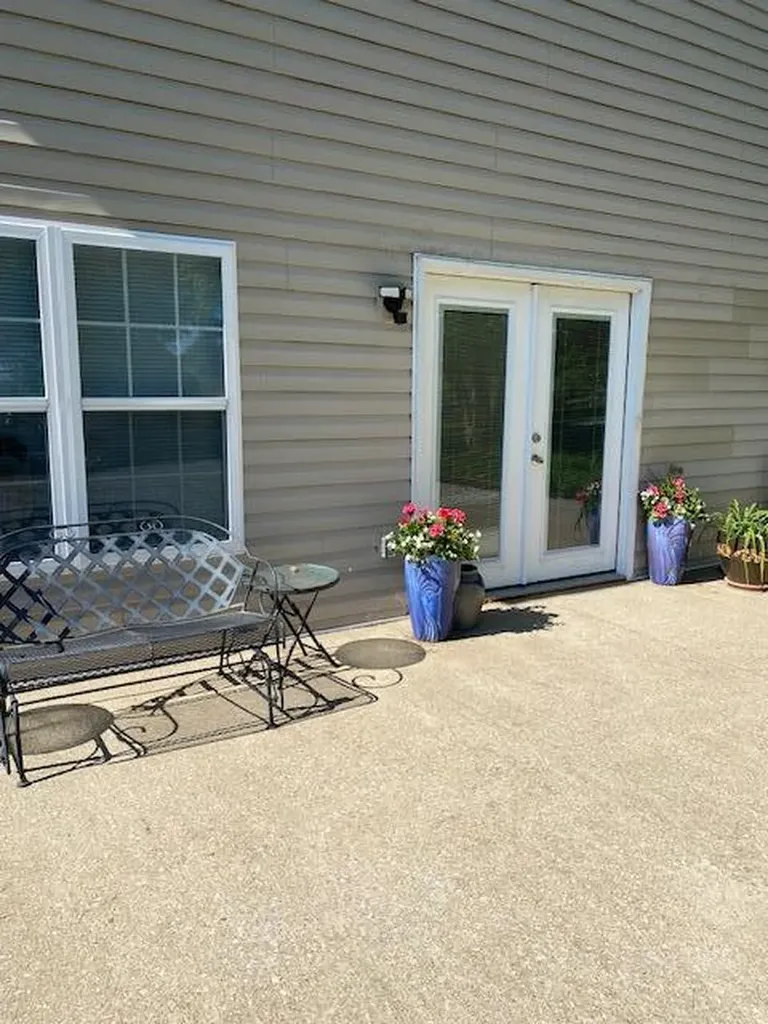 1665 Glensboro Road Lawrenceburg KY 40342