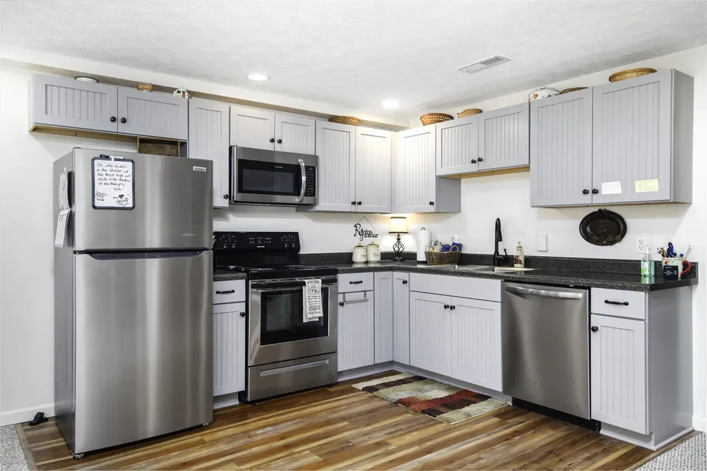 1665 Glensboro Road Lawrenceburg KY 40342