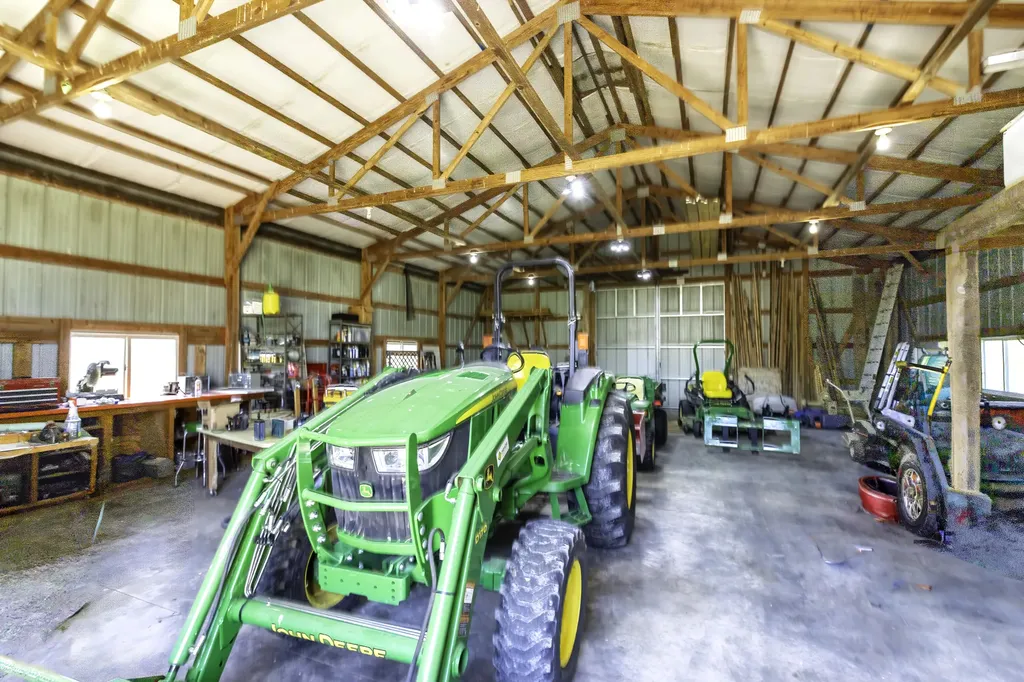 1665 Glensboro Road Lawrenceburg KY 40342