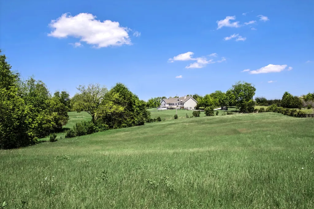 1665 Glensboro Road Lawrenceburg KY 40342