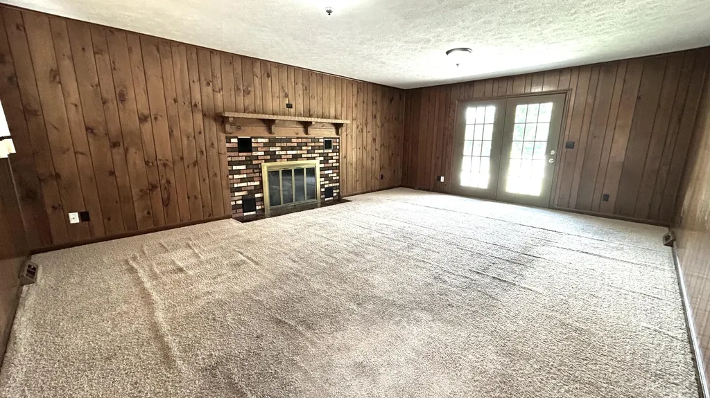 406 Bomont Avenue London KY 40741