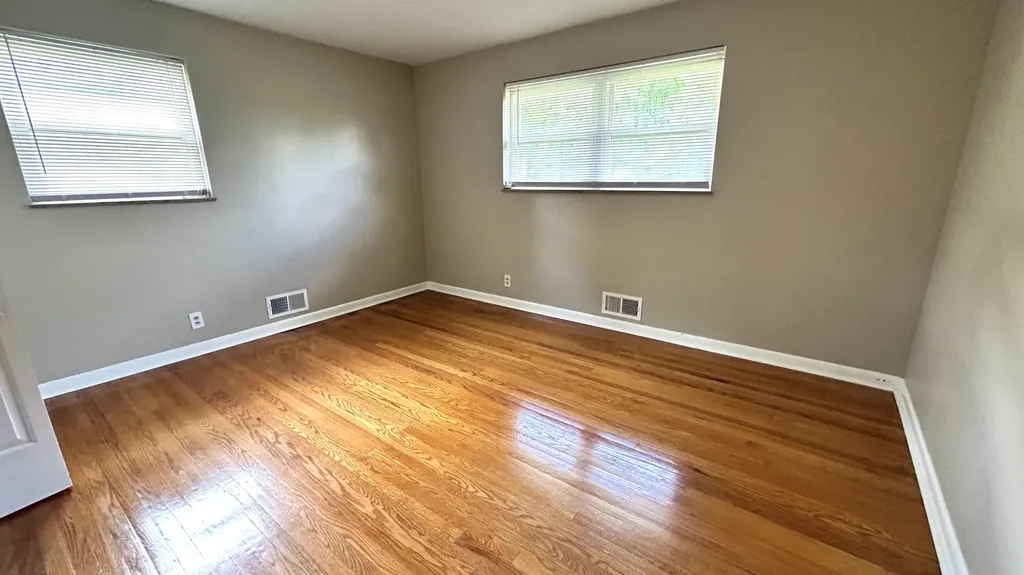 406 Bomont Avenue London KY 40741