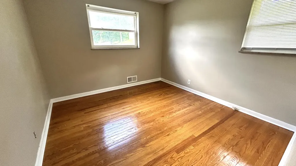 406 Bomont Avenue London KY 40741