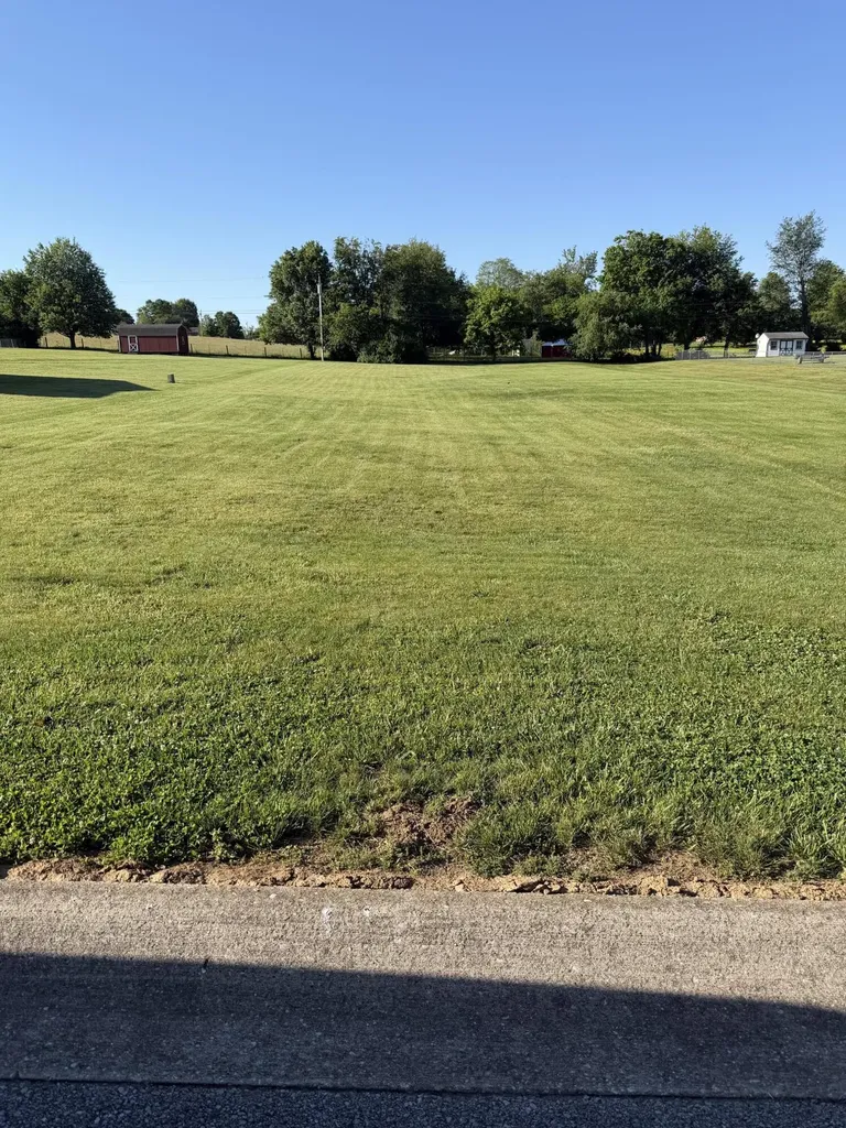 12 Station Drive Harrodsburg KY 40330