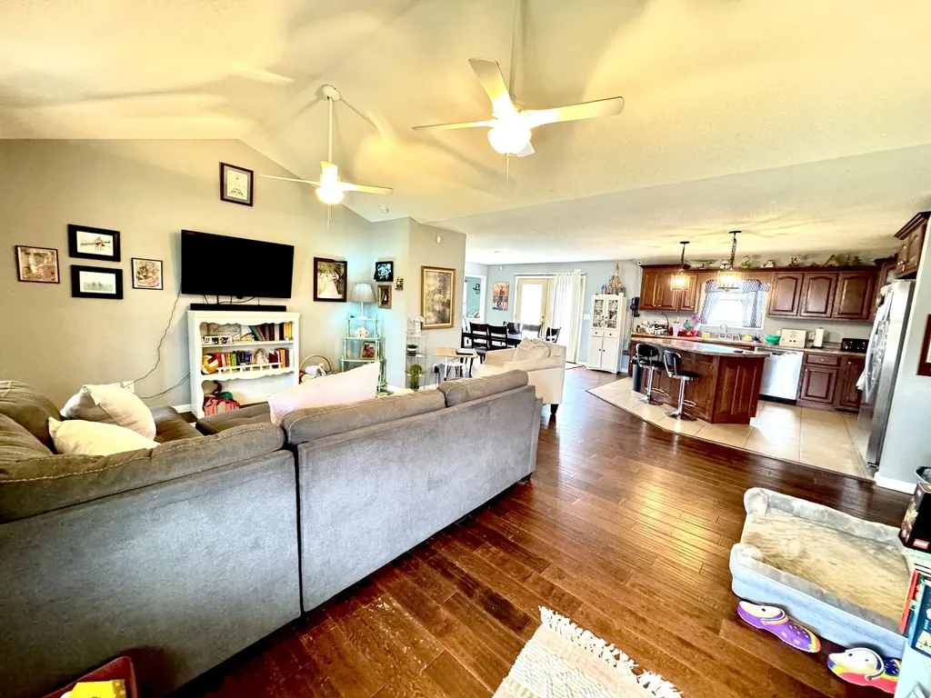 102 Beech Street Barbourville KY 40906