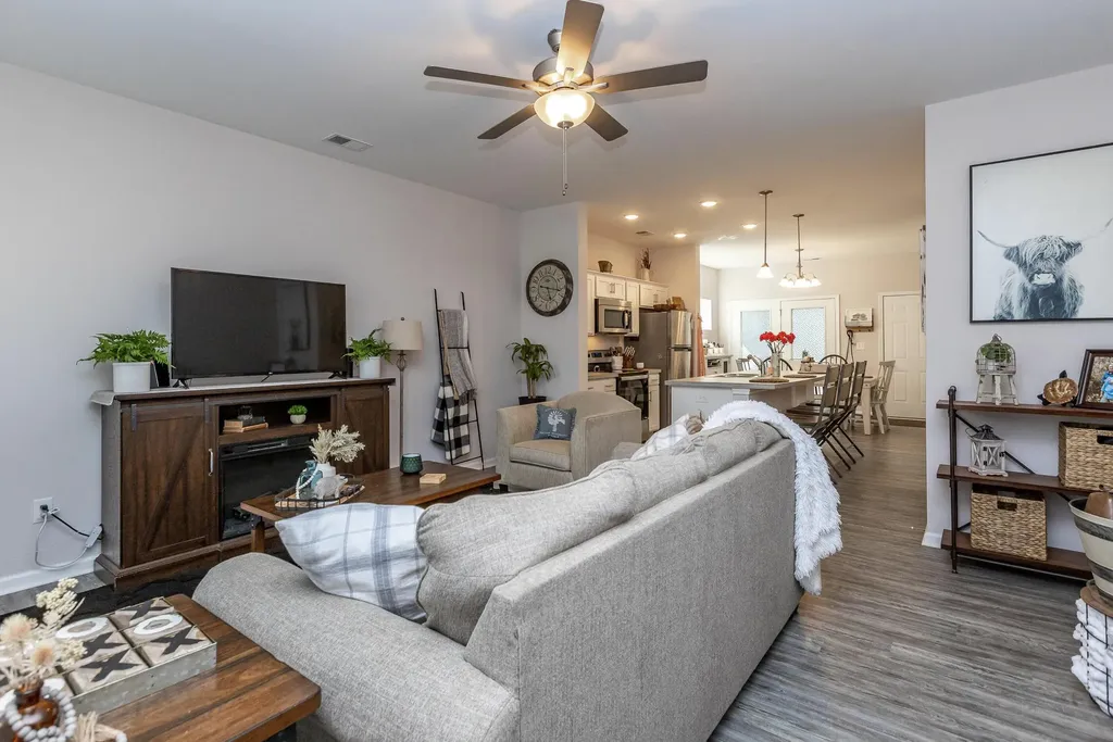 144 Mccowans Ferry Alley Versailles KY 40383