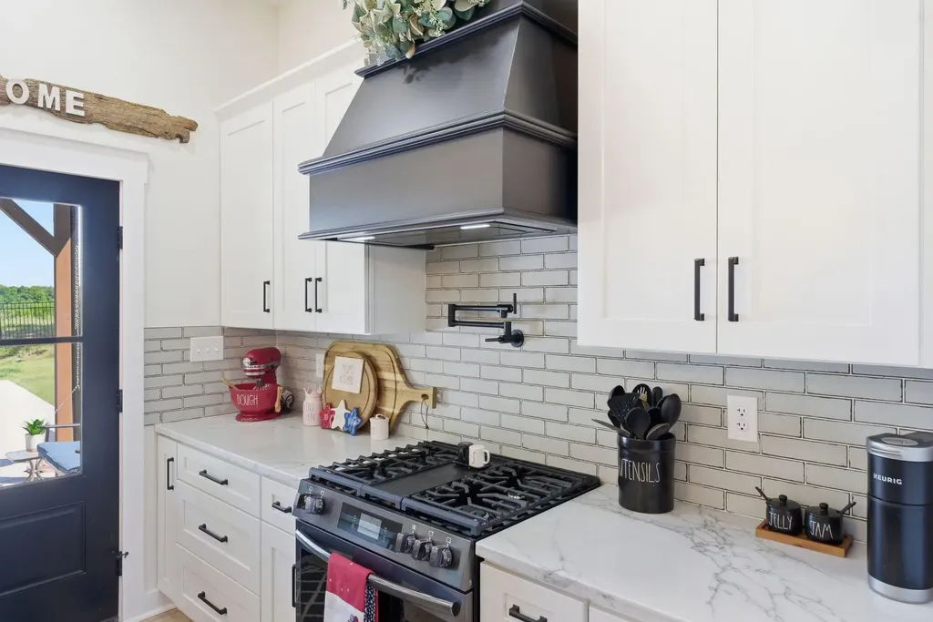 80 Leatherwood Lane Nicholasville KY 40356