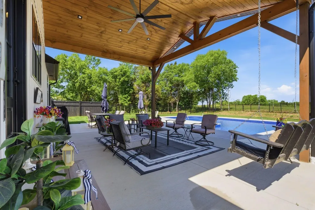 80 Leatherwood Lane Nicholasville KY 40356