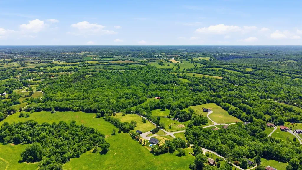 80 Leatherwood Lane Nicholasville KY 40356