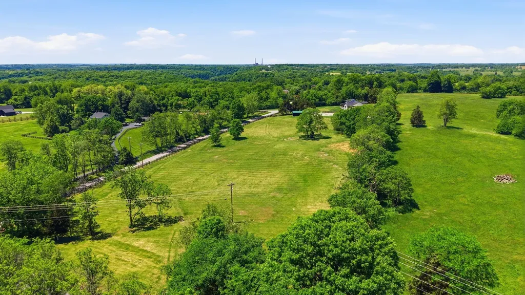 80 Leatherwood Lane Nicholasville KY 40356