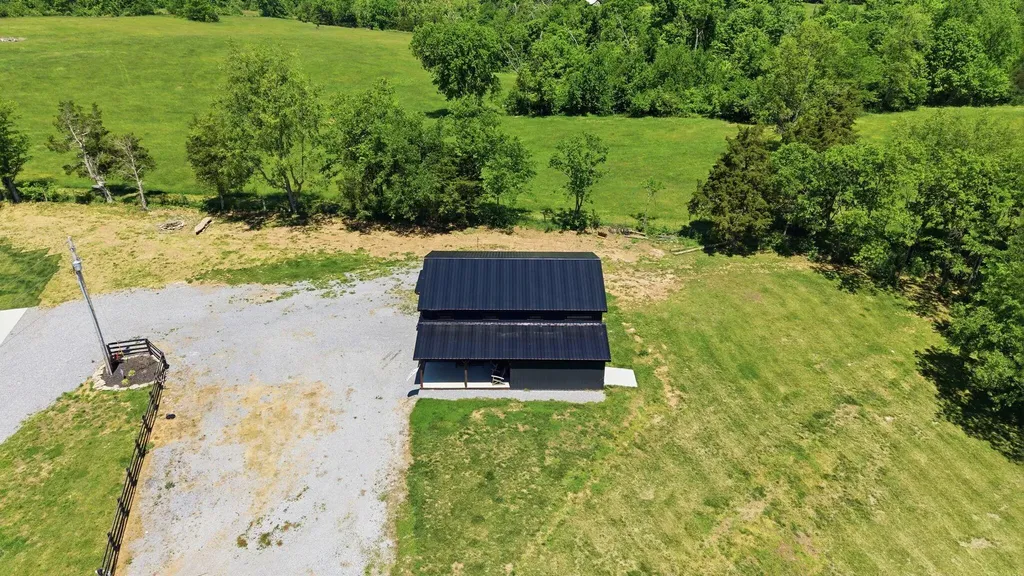 80 Leatherwood Lane Nicholasville KY 40356