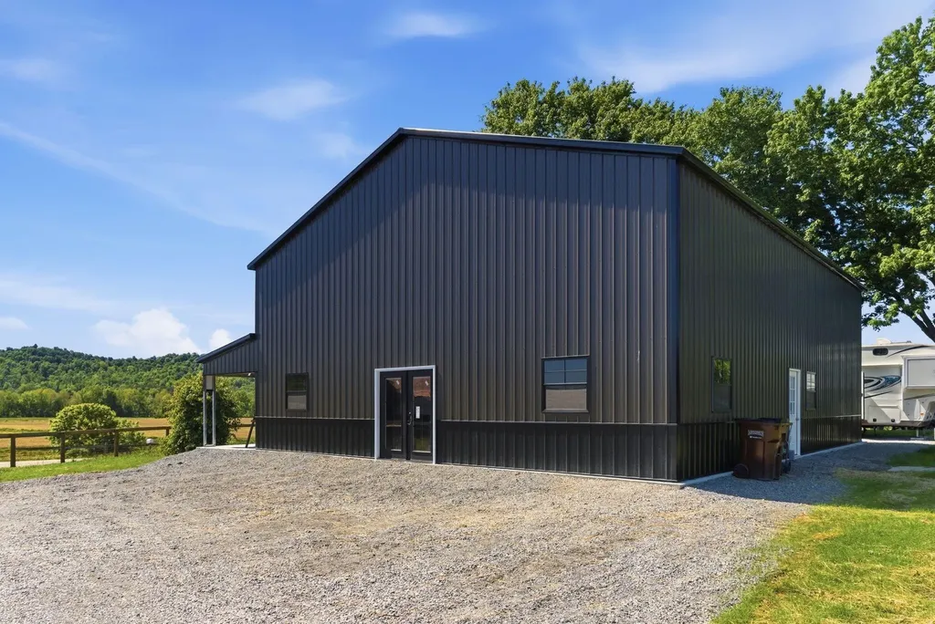 11440 Kentucky 698 Hustonville KY 40437