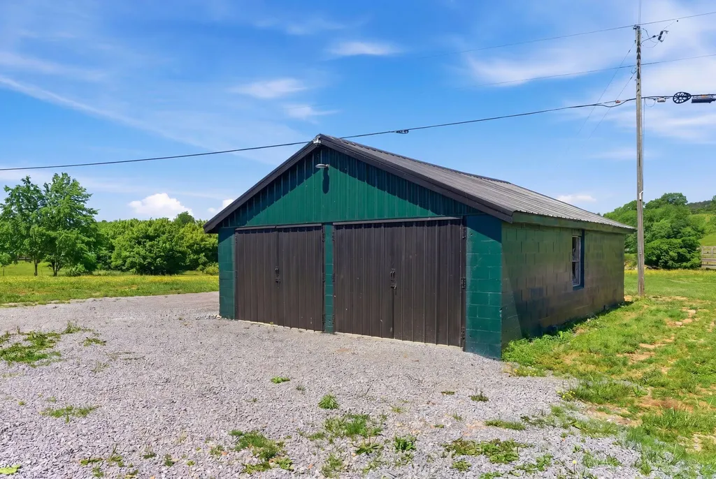 11440 Kentucky 698 Hustonville KY 40437