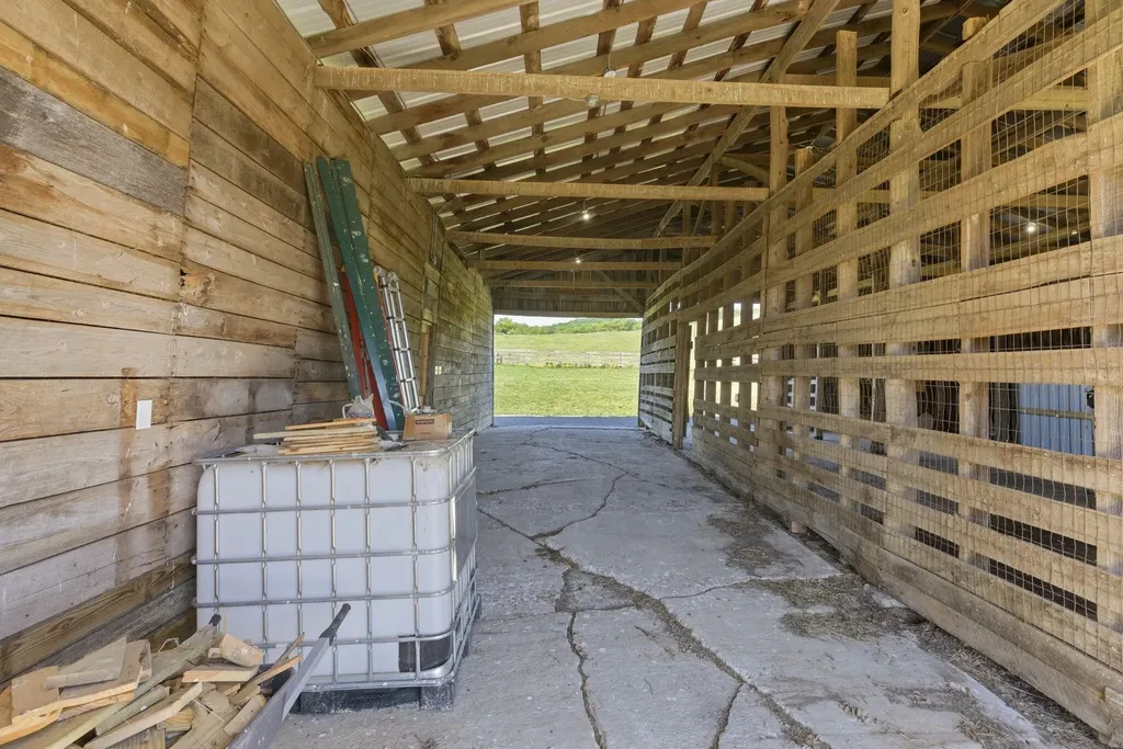 11440 Kentucky 698 Hustonville KY 40437