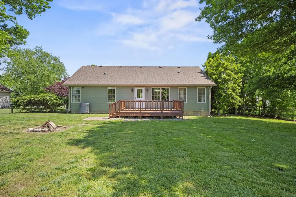 131 Shady Oaks Drive Richmond KY 40475