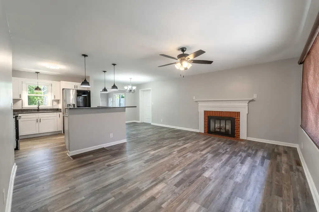 120 Windsor Drive Richmond KY 40475