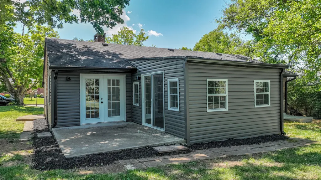120 Windsor Drive Richmond KY 40475