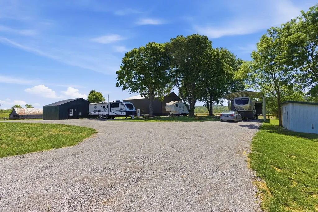 11440 Kentucky 698 Hustonville KY 40437