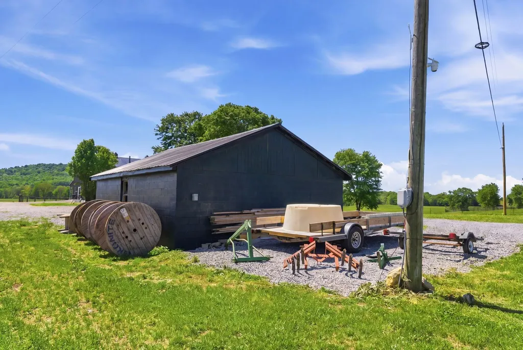 11440 Kentucky 698 Hustonville KY 40437