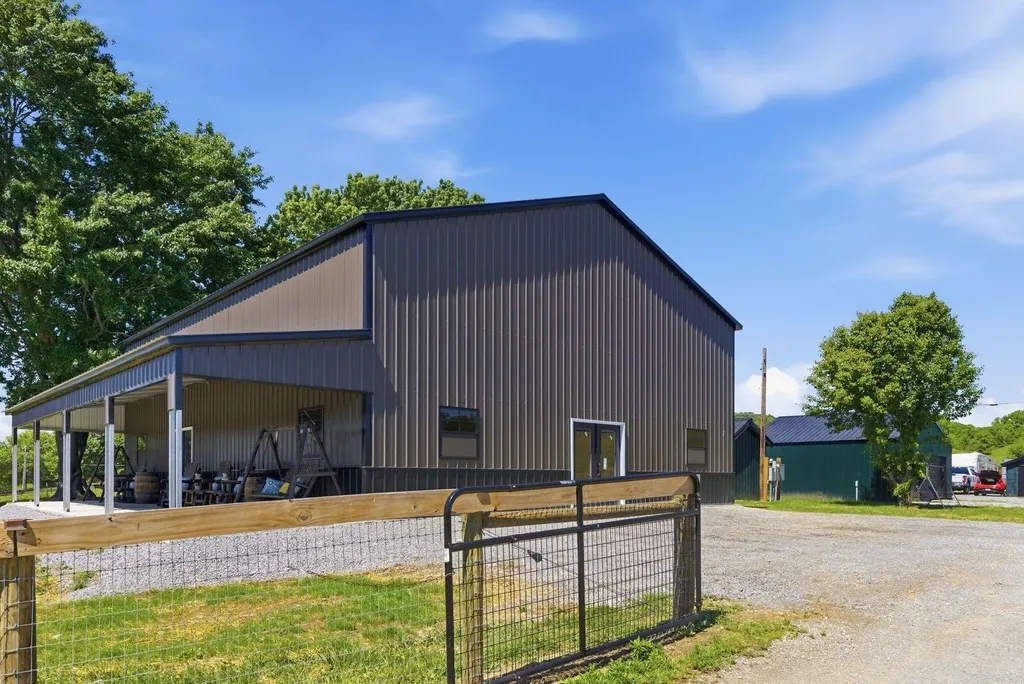 11440 Kentucky 698 Hustonville KY 40437