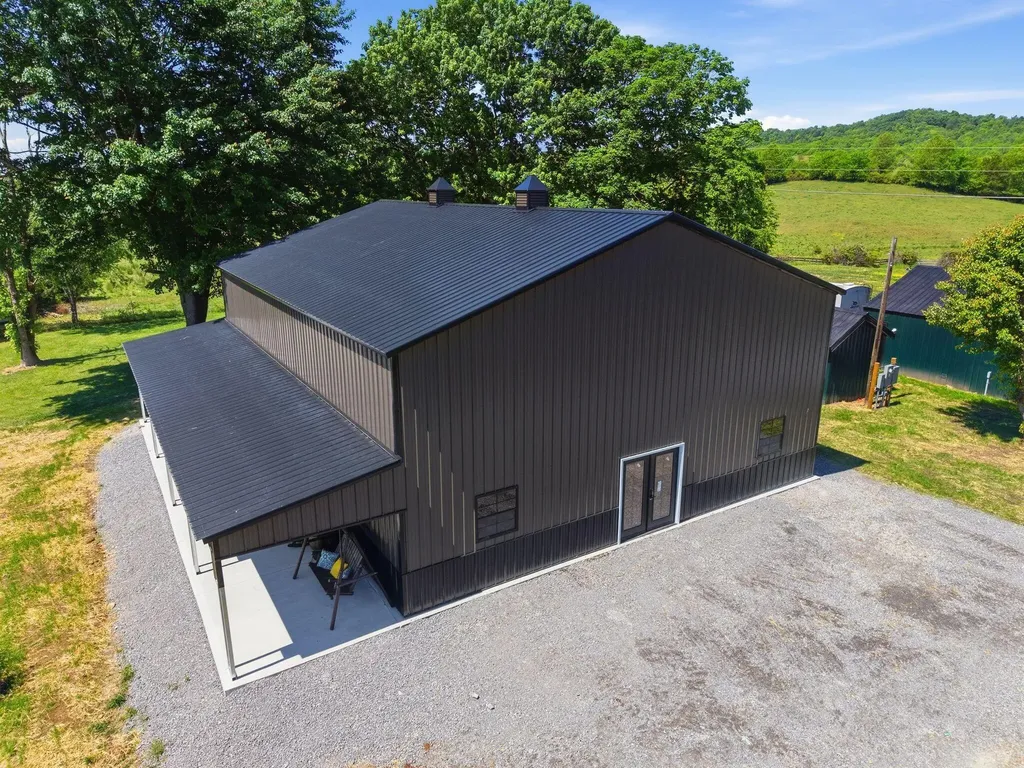 11440 Kentucky 698 Hustonville KY 40437