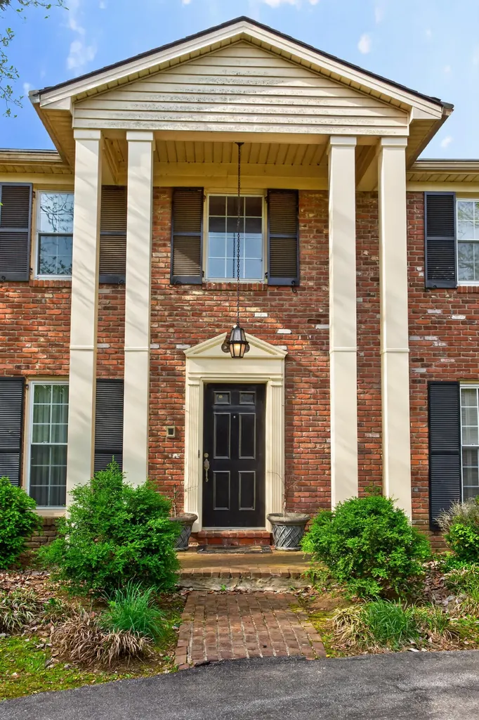 10 Breckenridge Boulevard Frankfort KY 40601