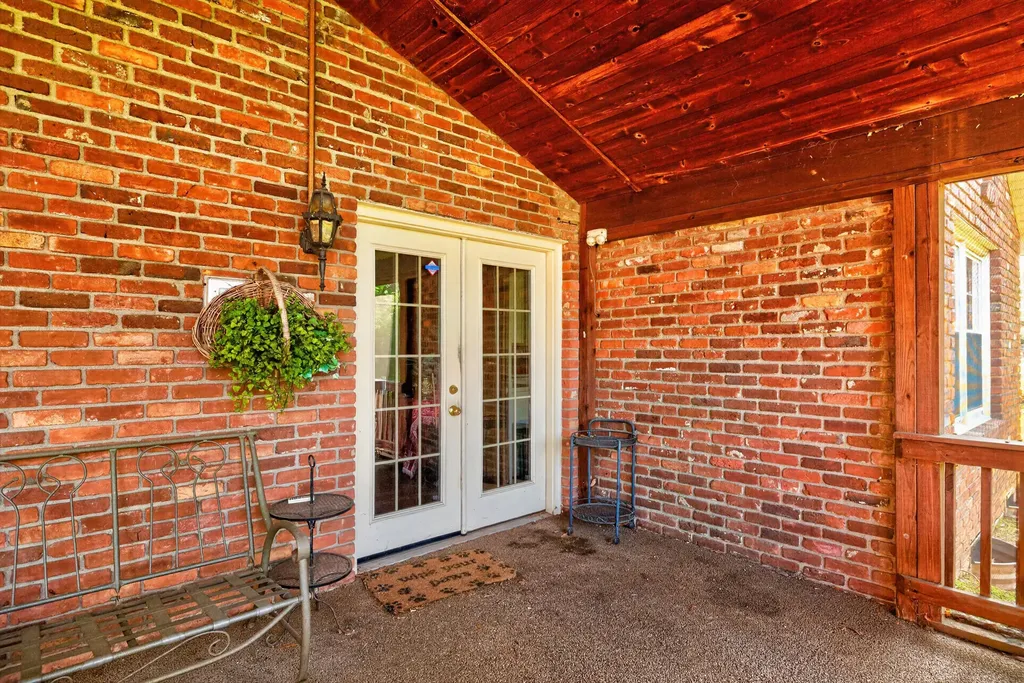 10 Breckenridge Boulevard Frankfort KY 40601