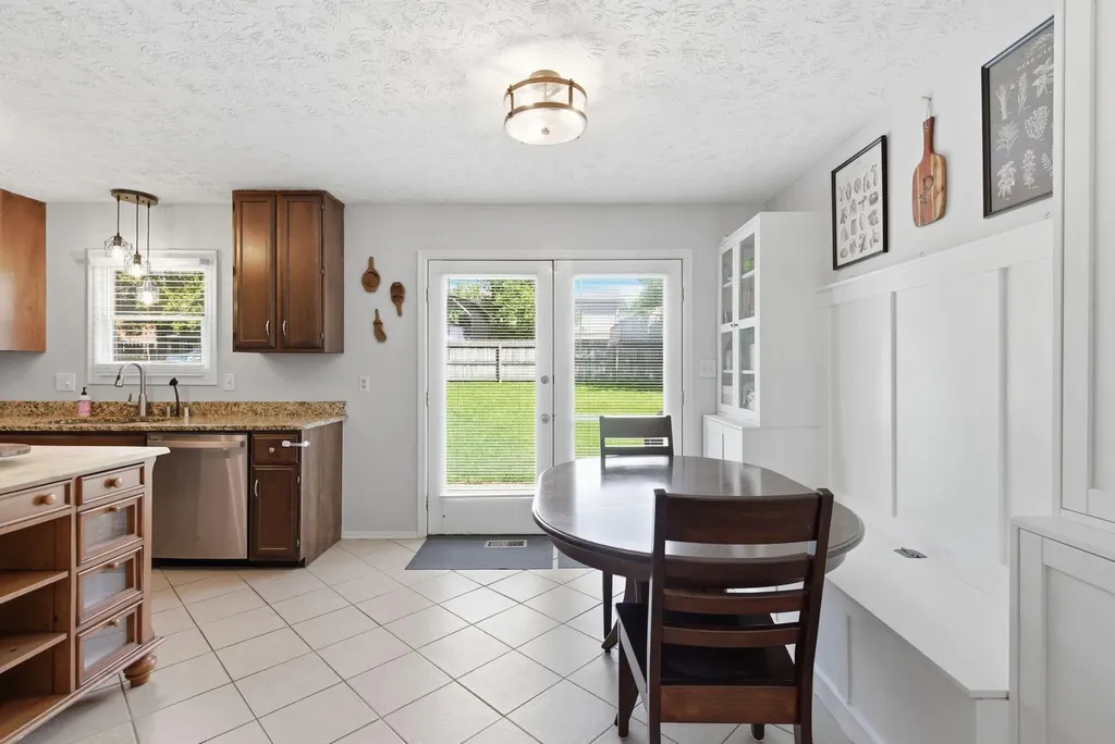 3552 Sundart Drive Lexington KY 40517