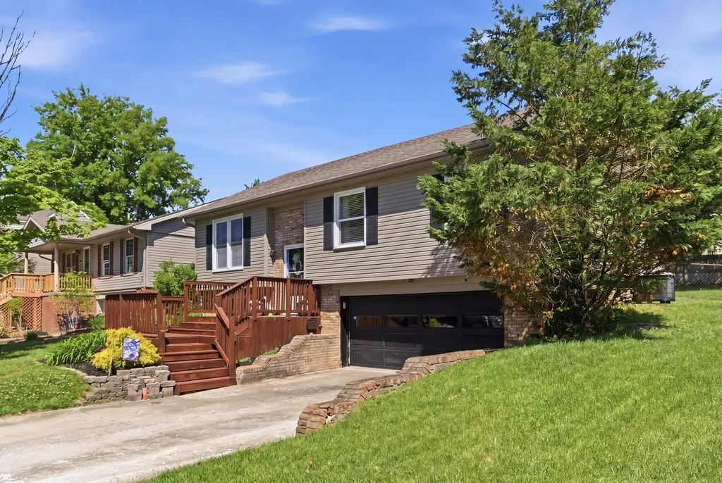 3552 Sundart Drive Lexington KY 40517