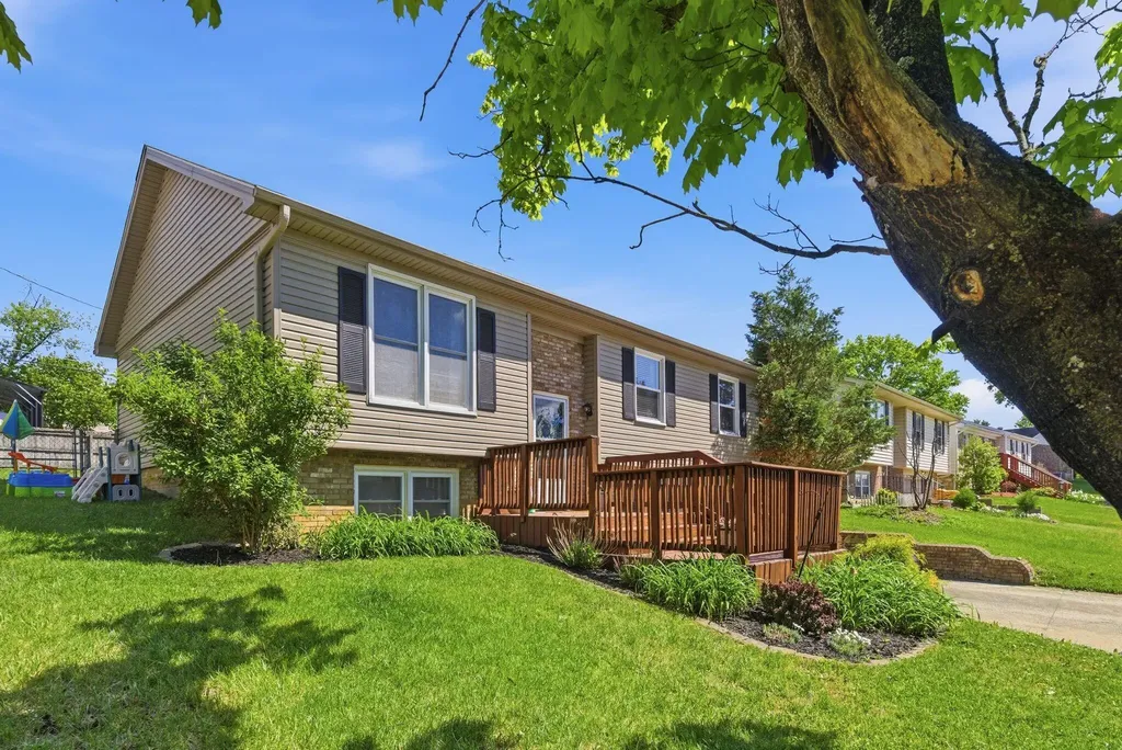 3552 Sundart Drive Lexington KY 40517