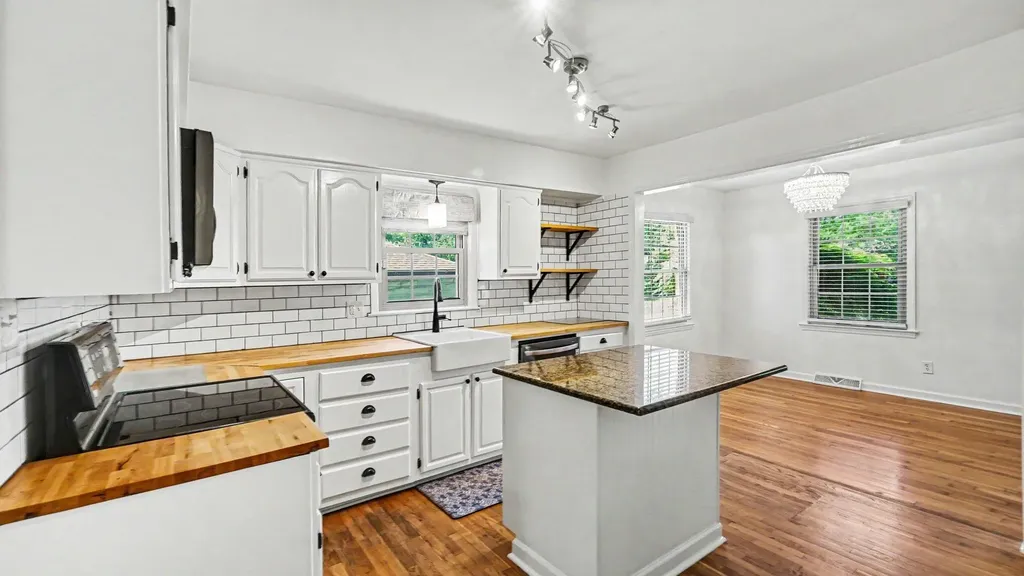 3040 Dartmouth Drive Lexington KY 40517