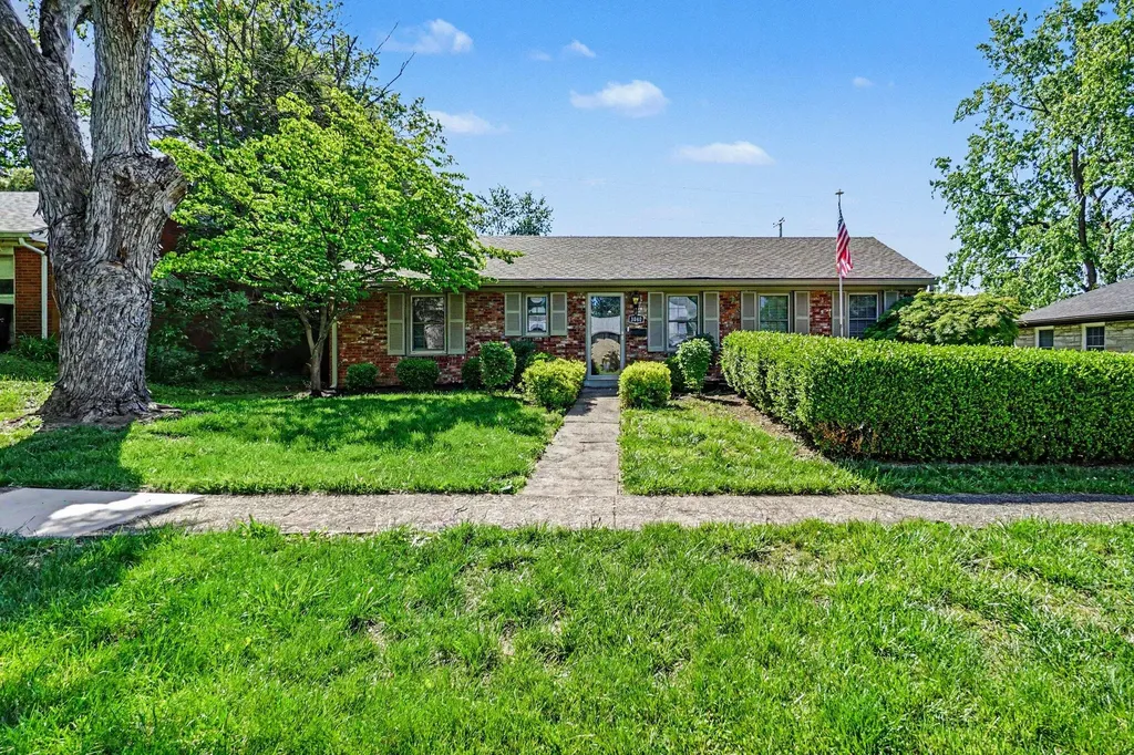 3040 Dartmouth Drive Lexington KY 40517