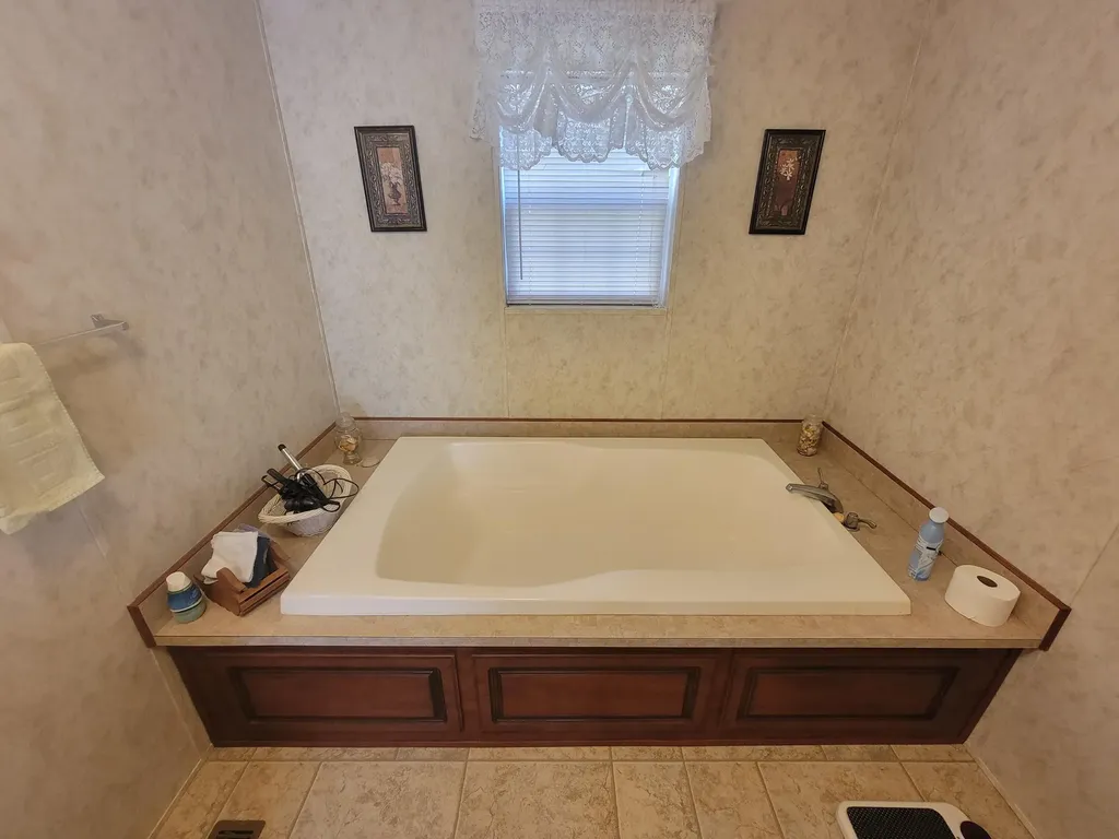 1775 Kingdom Come Creek Road Whitesburg KY 41858