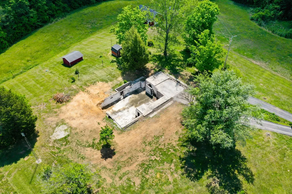 1080 Furnace Junction Road Ravenna KY 40472