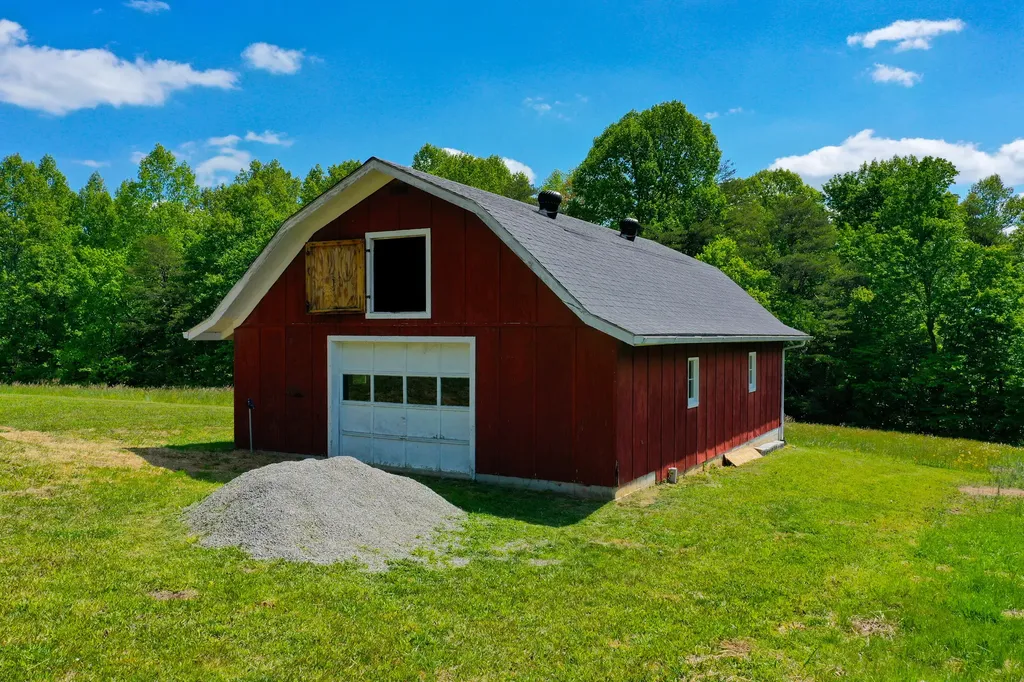 1080 Furnace Junction Road Ravenna KY 40472
