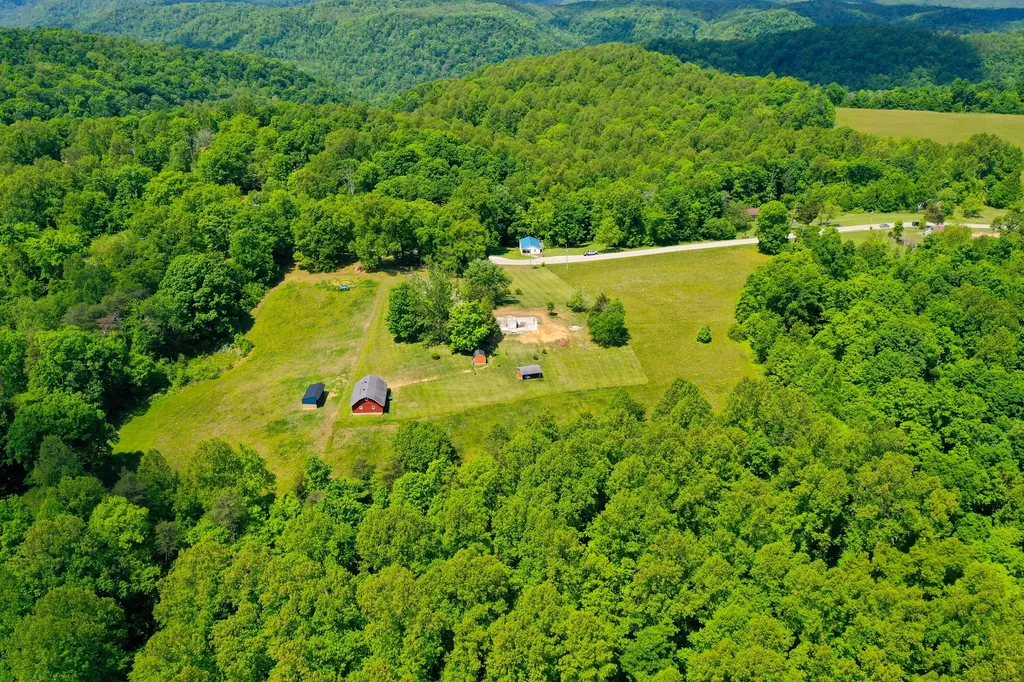 1080 Furnace Junction Road Ravenna KY 40472