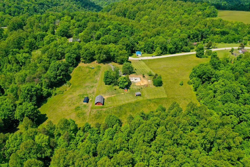 1080 Furnace Junction Road Ravenna KY 40472